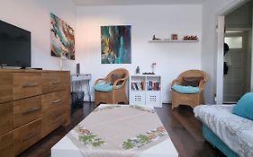 Nette,Kleine Wohnung In Gute Lage